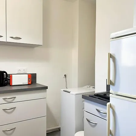 T2 Au Cœur De La Favière, Terrasse, Parking, à 100m De La Et Des Commerces - Fr-1-251-460